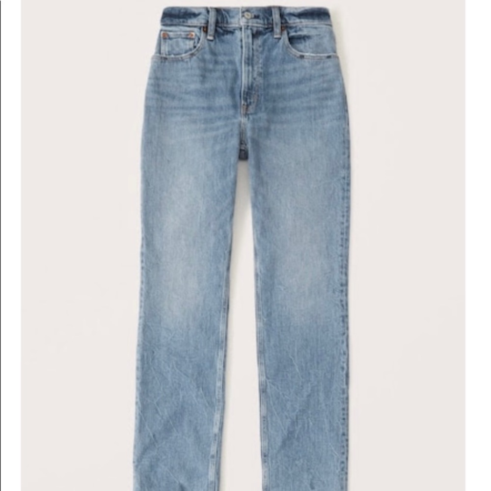 Abercrombie Curve Love ‘90s Straight Ultra High Rise Jeans